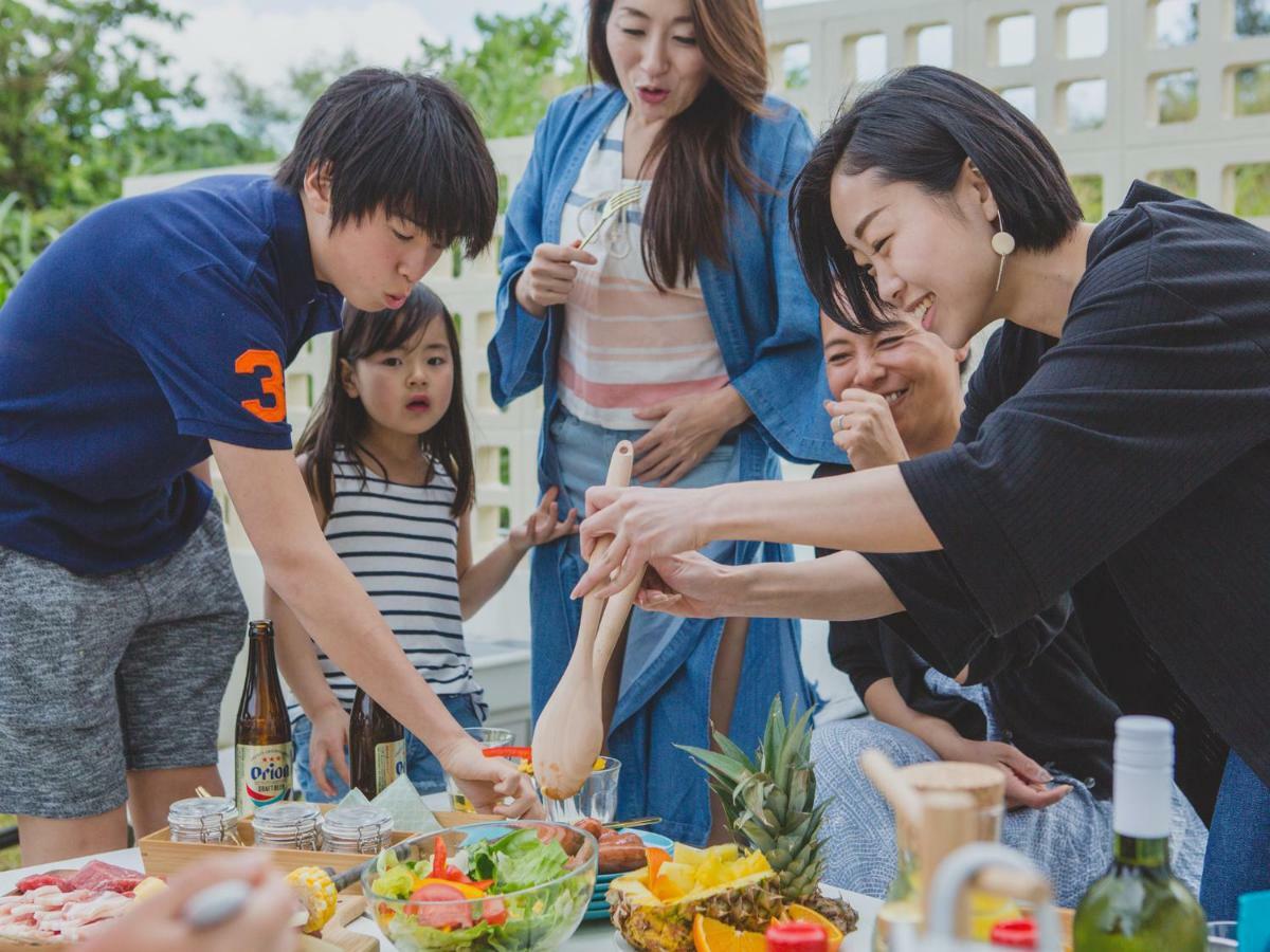 하이드아웃 오키나와 우루마 호텔 외부 사진